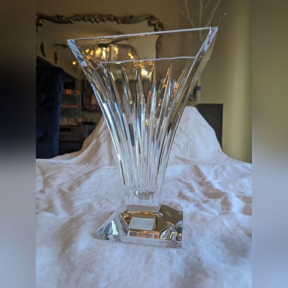 Waterford Crystal Clarion Limited Edition Flower Vase, 9 3/4" Tall, has Monogram - Picture 1 of 9